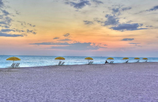 Sunset Vistas Beachfront Suites - Foto 21