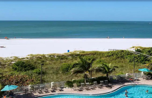 Sunset Vistas Beachfront Suites - Foto 22