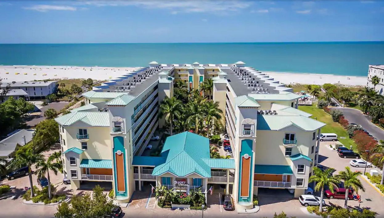 Sunset Vistas Beachfront Suites - Foto 1