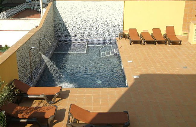 Apartamentos Neptuno Calella - Foto 8