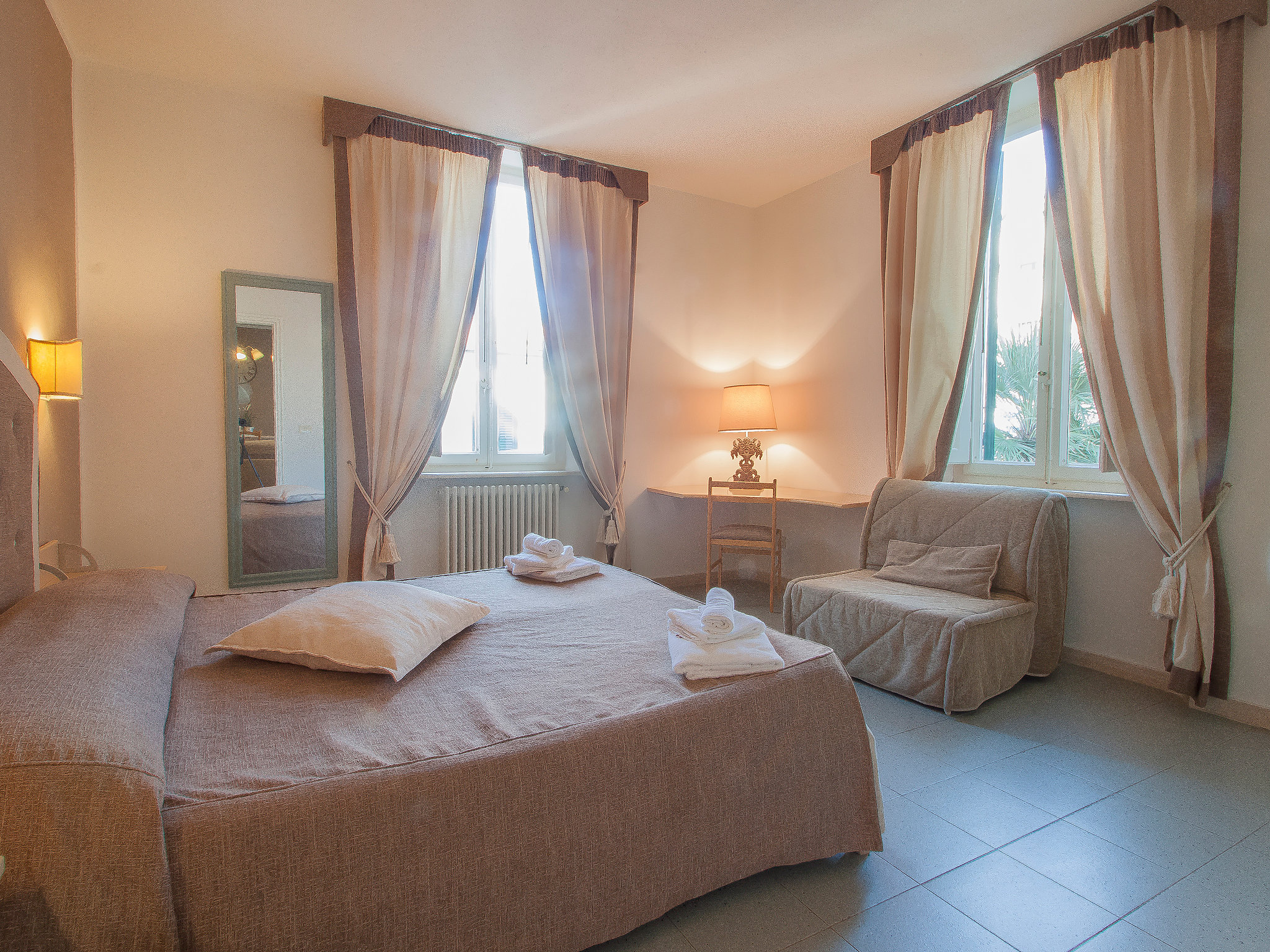 Foto 5 - Appartamento con 2 camere da letto a San Vincenzo con piscina e vista mare
