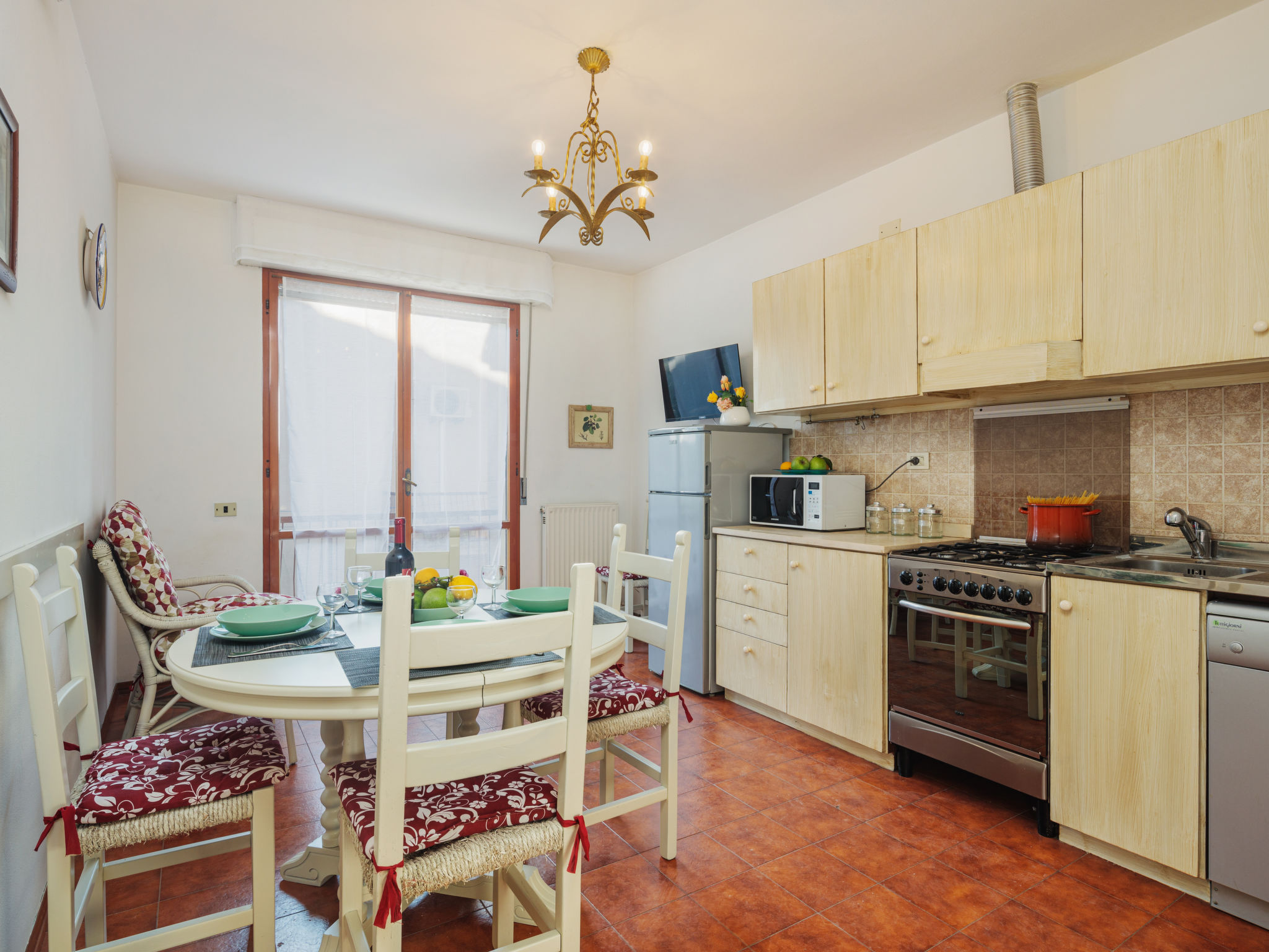 Photo 6 - 2 bedroom Apartment in Pietrasanta with garden and sea view