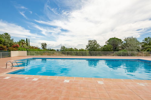 Foto 41 - Casa de 2 habitaciones en Roquebrune-sur-Argens con piscina y jardín