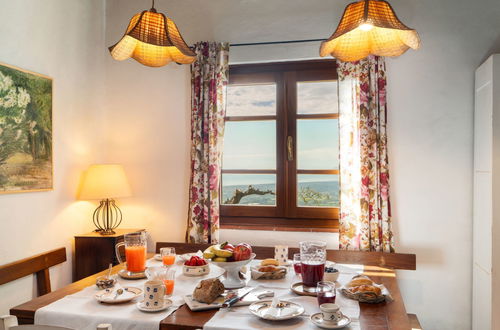 Photo 12 - 2 bedroom House in Camaiore with private pool and garden