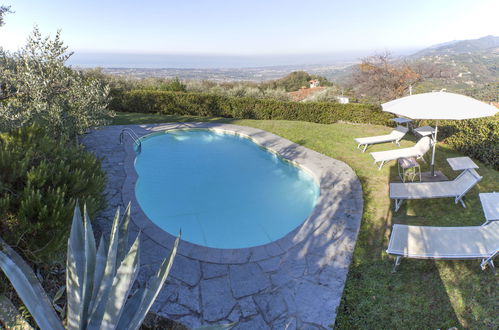 Photo 15 - Maison de 2 chambres à Camaiore avec piscine privée et jardin