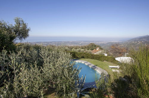 Foto 16 - Haus mit 2 Schlafzimmern in Camaiore mit privater pool und blick aufs meer