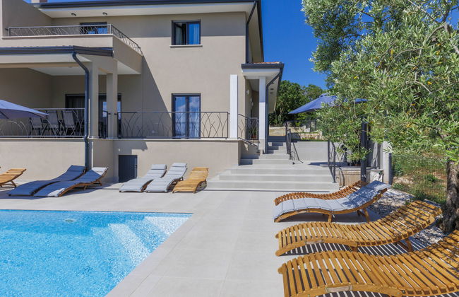 Casa de 9 quartos em Brtonigla com piscina privada e jardim - Foto 24