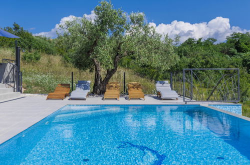 Photo 11 - Maison de 7 chambres à Brtonigla avec piscine privée et vues à la mer