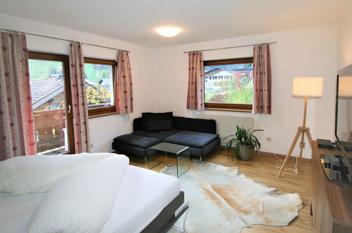 Photo 2 - 4 bedroom Apartment in Neustift im Stubaital with garden