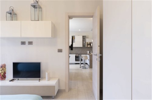 Foto 14 - Appartamento con 2 camere da letto a Sanremo con vista mare