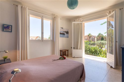 Foto 4 - Apartamento de 2 habitaciones en Fréjus con terraza y vistas al mar