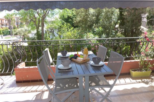 Foto 25 - Apartamento de 2 habitaciones en Fréjus con terraza y vistas al mar