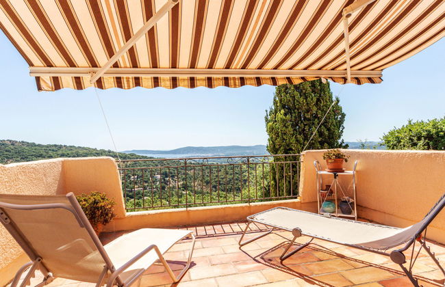 Apartamento de 2 quartos em Grimaud com piscina e terraço - Foto 1