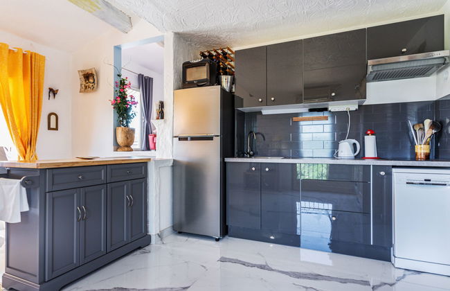 Apartamento de 2 quartos em Grimaud com piscina e terraço - Foto 8