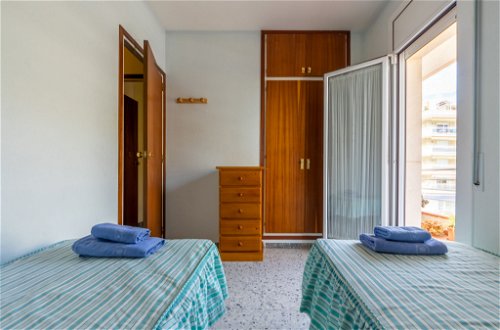 Foto 16 - Appartamento con 3 camere da letto a Calafell con vista mare