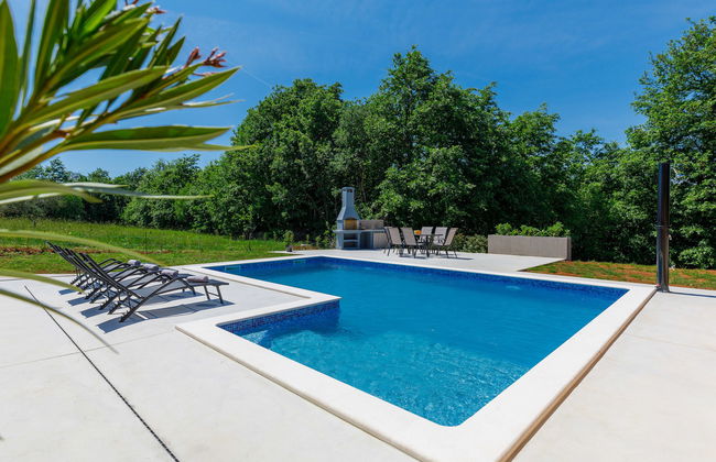 Apartamento de 3 quartos em Žminj com piscina privada e jardim - Foto 10