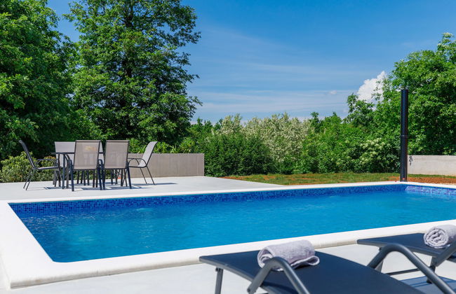 Apartamento de 3 quartos em Žminj com piscina privada e jardim - Foto 25