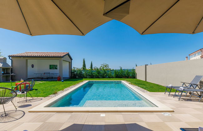 Casa de 5 quartos em Ližnjan com piscina privada e jardim - Foto 15