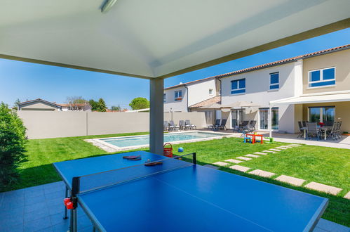 Photo 45 - Maison de 4 chambres à Ližnjan avec piscine privée et terrasse