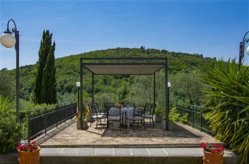 Foto 47 - Casa de 4 habitaciones en Monsummano Terme con piscina privada y jardín