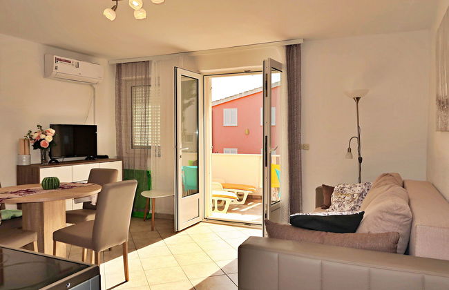 Apartamento de 2 quartos em Rogoznica com terraço - Foto 15
