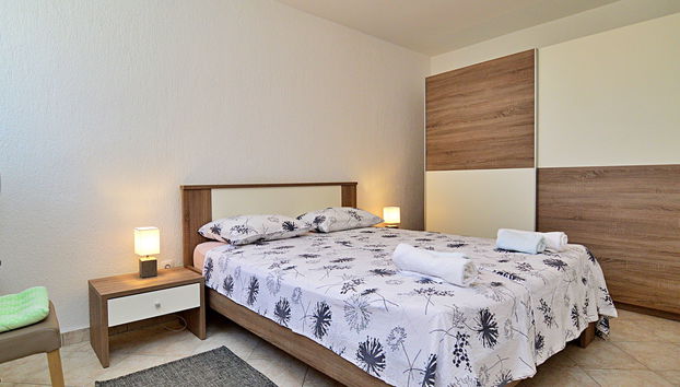 Apartment mit 2 Schlafzimmern in Rogoznica mit terrasse - Foto 4