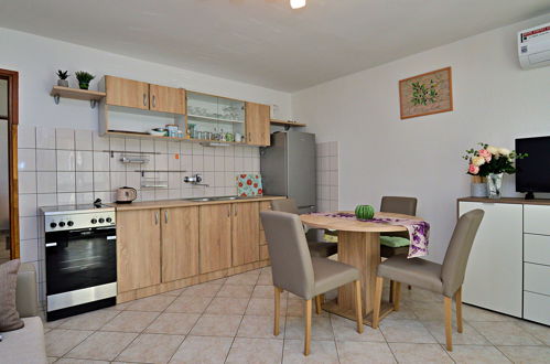 Foto 3 - Apartamento de 1 quarto em Rogoznica com terraço