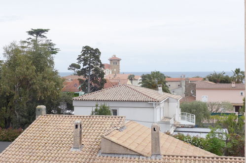 Photo 24 - Appartement de 2 chambres à Fréjus avec jardin et vues à la mer