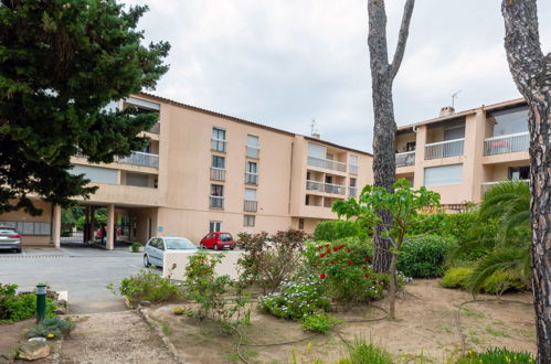 Foto 18 - Apartamento de 2 quartos em Fréjus com jardim e vistas do mar