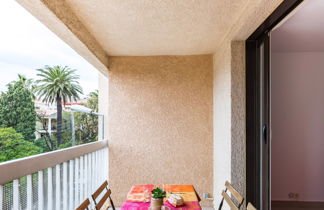 Photo 1 - 2 bedroom Apartment in Fréjus with garden and sea view