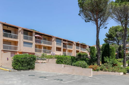 Foto 20 - Apartamento de 2 habitaciones en Fréjus con jardín y vistas al mar