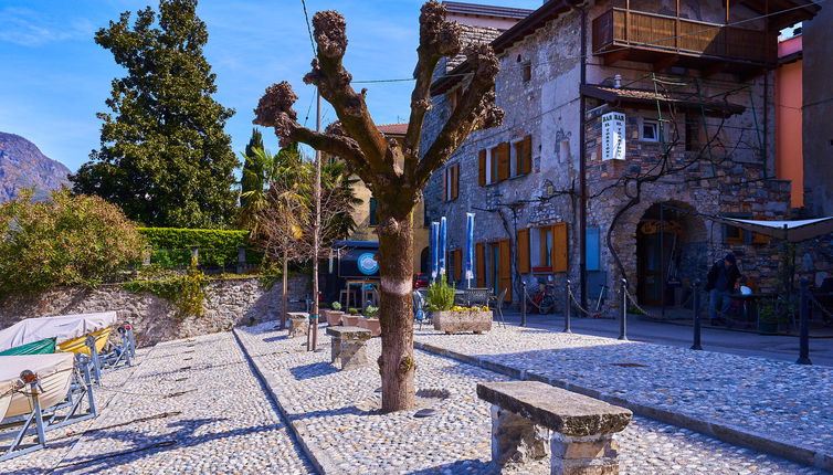 Photo 1 - Appartement de 1 chambre à Claino con Osteno avec vues sur la montagne