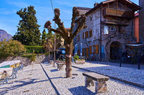 Photo 2 - Appartement de 2 chambres à Claino con Osteno avec vues sur la montagne