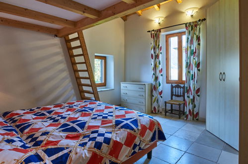 Photo 12 - Appartement de 2 chambres à Claino con Osteno avec vues sur la montagne