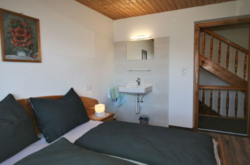 Foto 11 - Appartamento con 4 camere da letto a Hart im Zillertal con vista sulle montagne