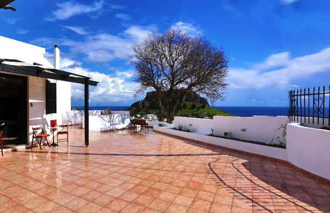 Little Lindos Sea View Studios - Photo 3