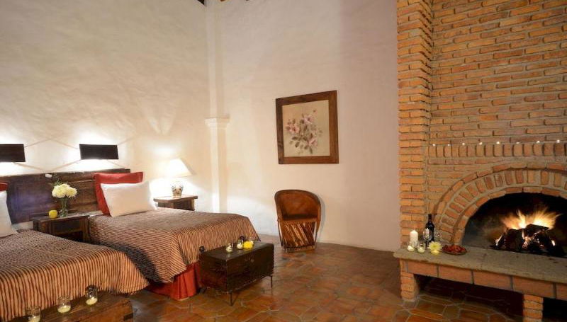 Hotel Danza Del Sol - Photo 1
