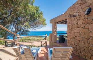 Foto 2 - Casa de 2 habitaciones en Trinità d'Agultu e Vignola con jardín y vistas al mar