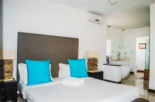 Foto 11 - Leora Beach Luxury Suite by Dream Escapes