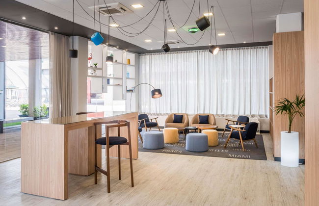 Madrid Airport Suites Affiliated By Melia - Foto 20