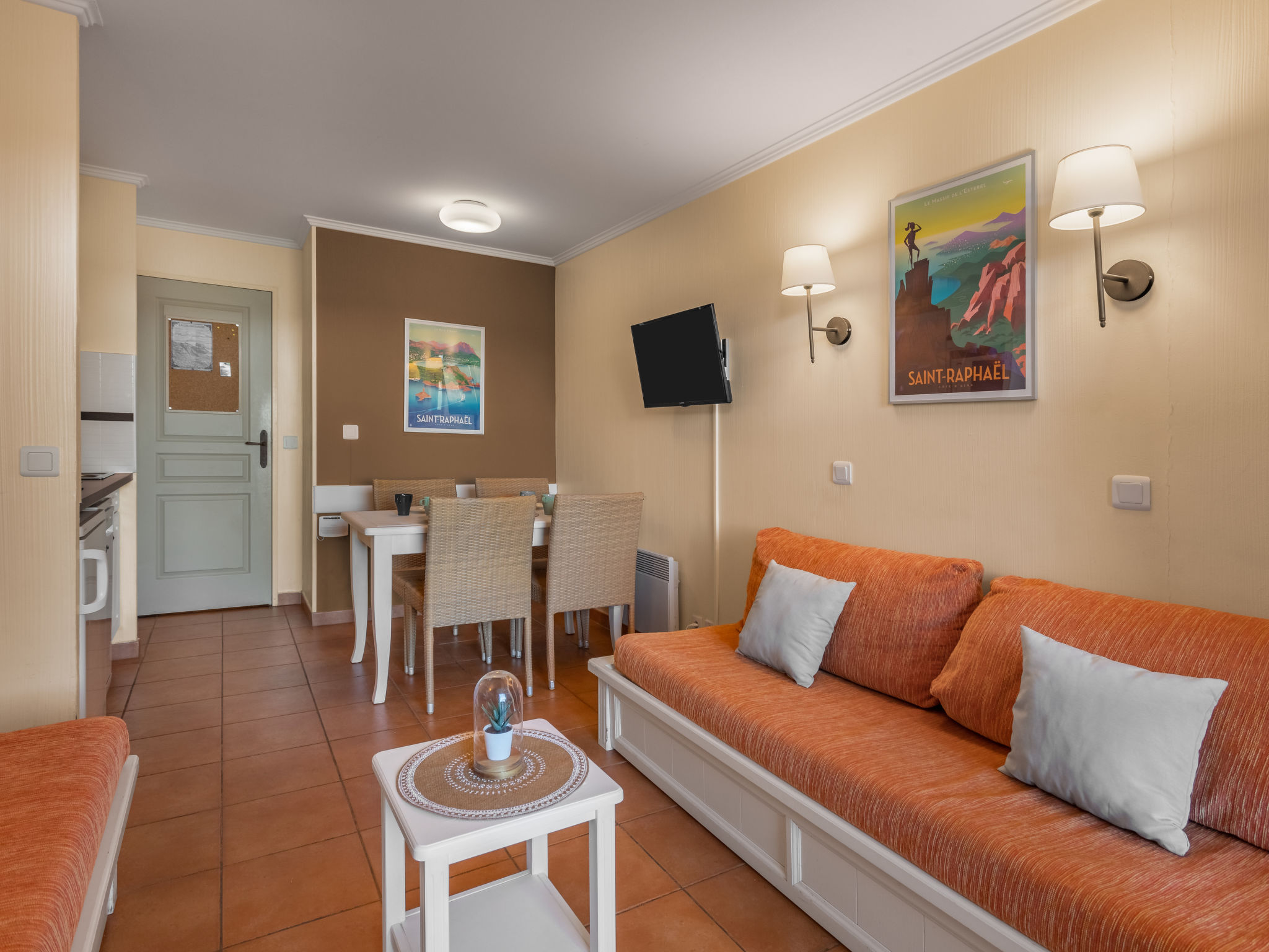 Foto 12 - Apartamento de 1 habitación en Saint-Raphaël con piscina y vistas al mar