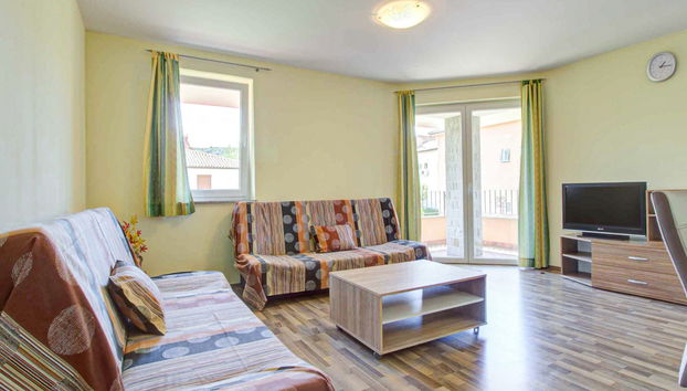 2 bedroom Apartment in Izola - Photo 2