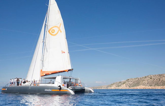 Bahía de Palma: Excursión en catamarán con almuerzo y refrescos - Foto 4