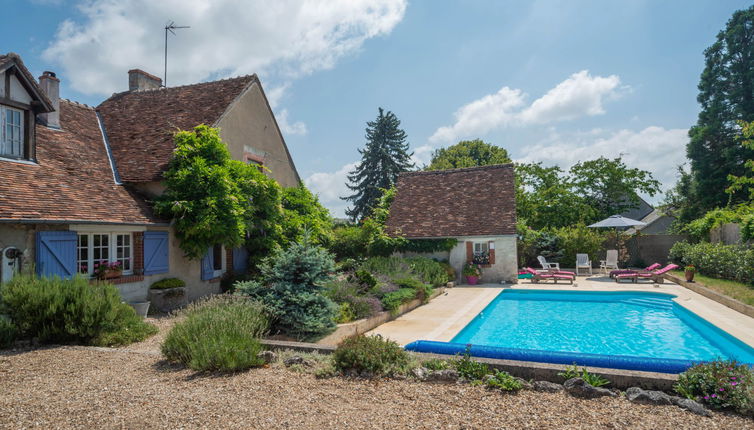 Foto 1 - Casa de 3 quartos em Saint-Denis-sur-Loire com piscina privada e jardim