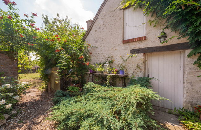 Casa de 4 quartos em Saint-Denis-sur-Loire com piscina privada e jardim - Foto 27