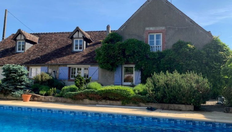 Photo 1 - Maison de 3 chambres à Saint-Denis-sur-Loire avec piscine privée et jardin