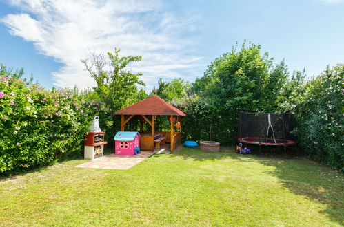 Foto 3 - Casa de 5 quartos em Siófok com piscina privada e vista para a montanha