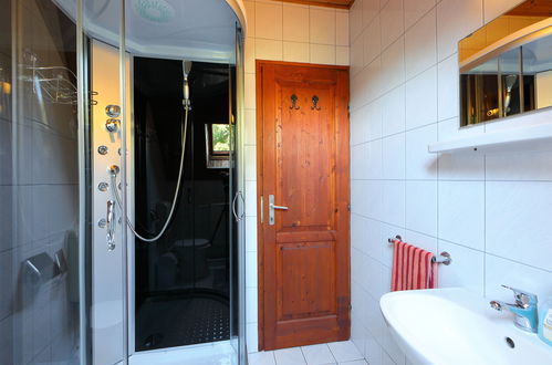 Foto 21 - Casa de 5 quartos em Siófok com piscina privada e jardim