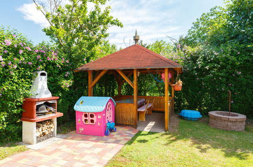 Foto 30 - Casa de 5 quartos em Siófok com piscina privada e vista para a montanha