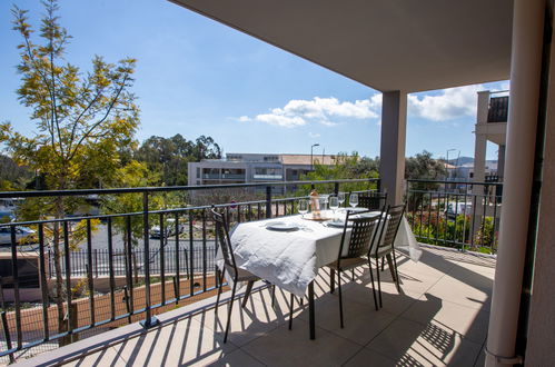 Foto 12 - Apartamento de 2 habitaciones en Bormes-les-Mimosas con piscina y vistas al mar